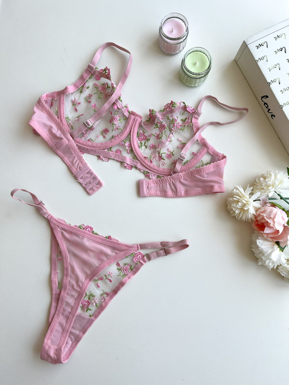 Pembe Çiçek Detaylı Lingerie Takım